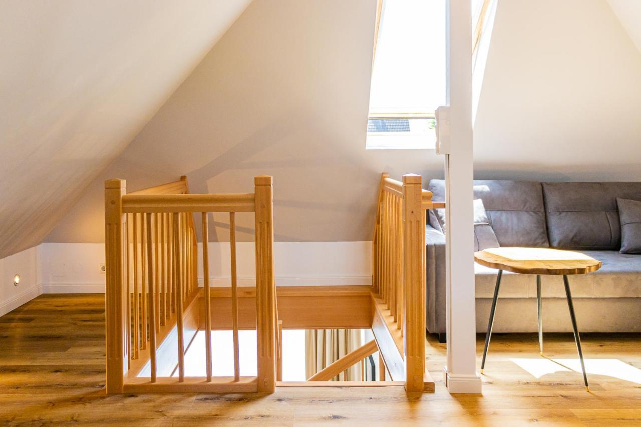 Moderne Maisonette Ferienwohnung Mit Gartenzugang, Nur 7 Gehminuten Zum Strand, Parkplatz & Fahrradunterstellplatz ชาร์บอยท์ซ ภายนอก รูปภาพ